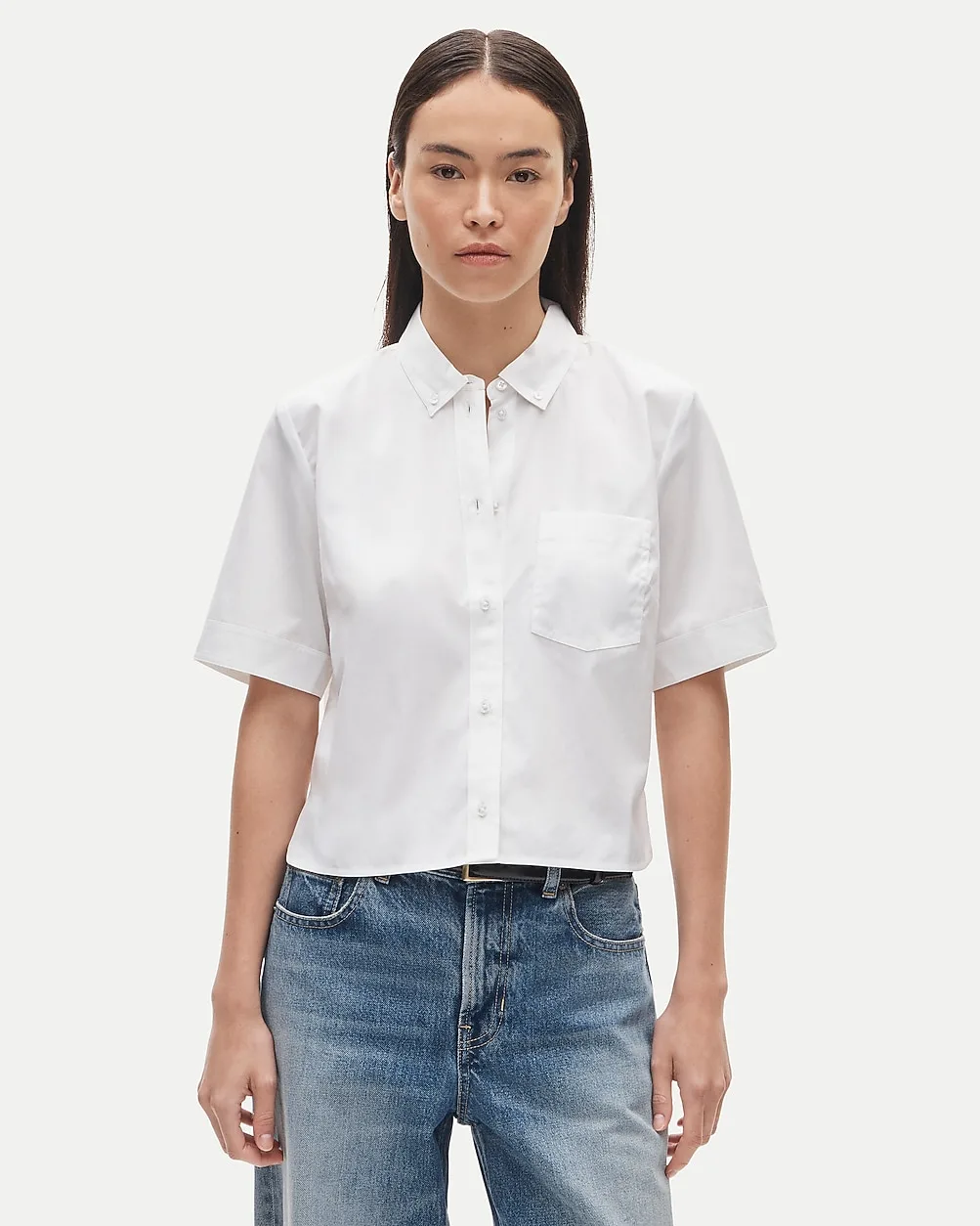 Cropped Button-Up Short-Sleeve Shirt in Cotton Poplin