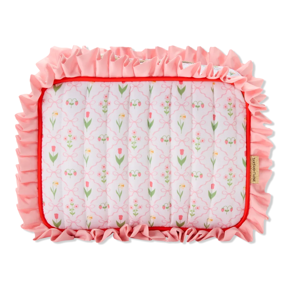 Retro Floral Organizer by Tartan + Twine