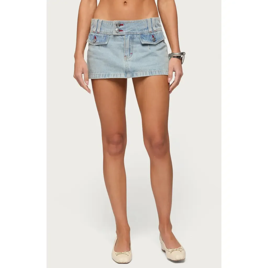 Rae Low Rise Denim Miniskort by EDIKTED