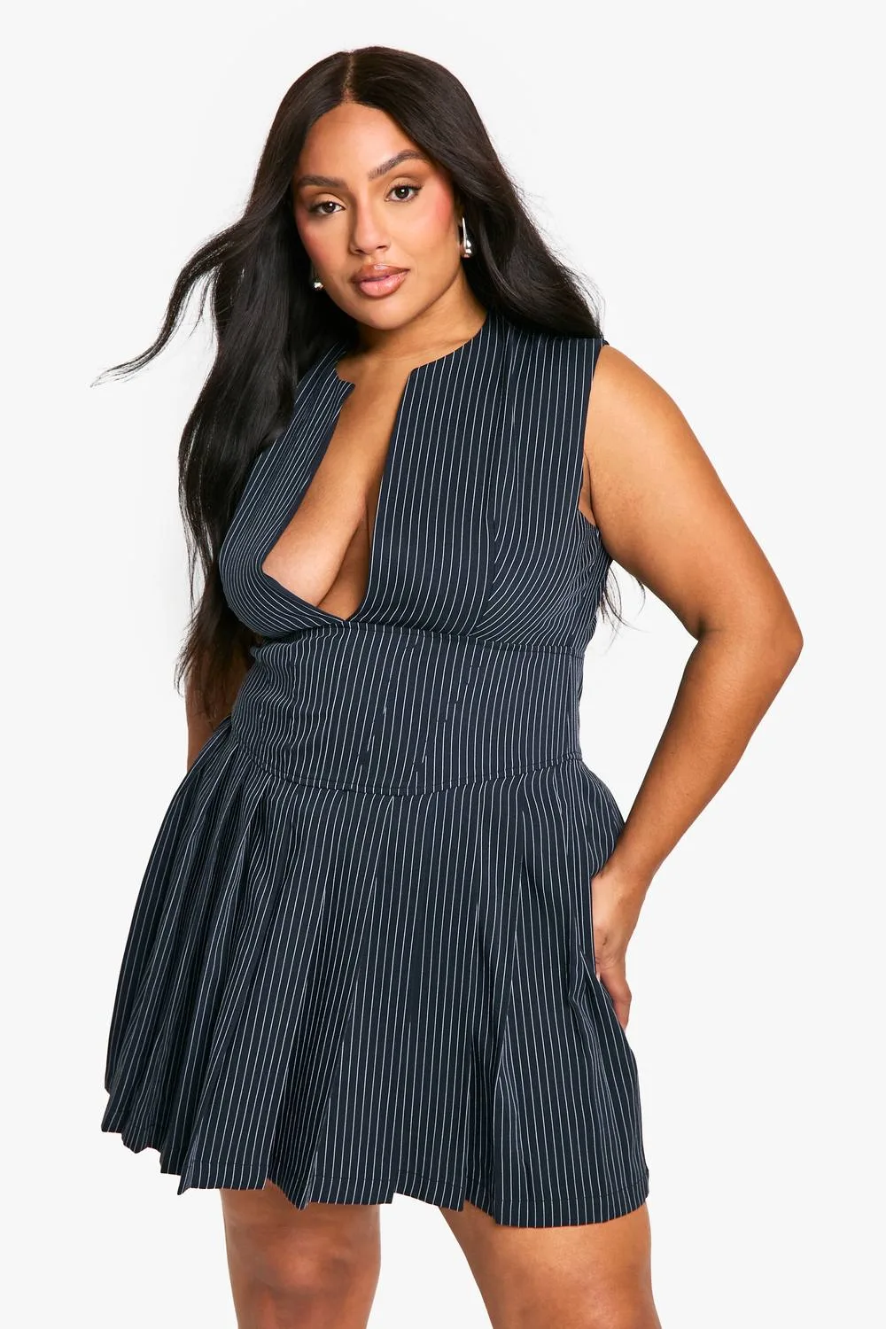 Woven Stripe Plunge Pleated Dress by boohoo