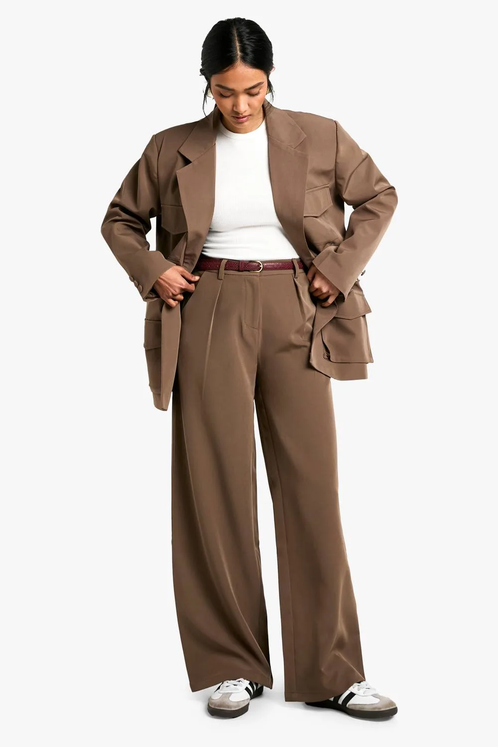 Woven Tailored Wide Leg Trousers by boohoo