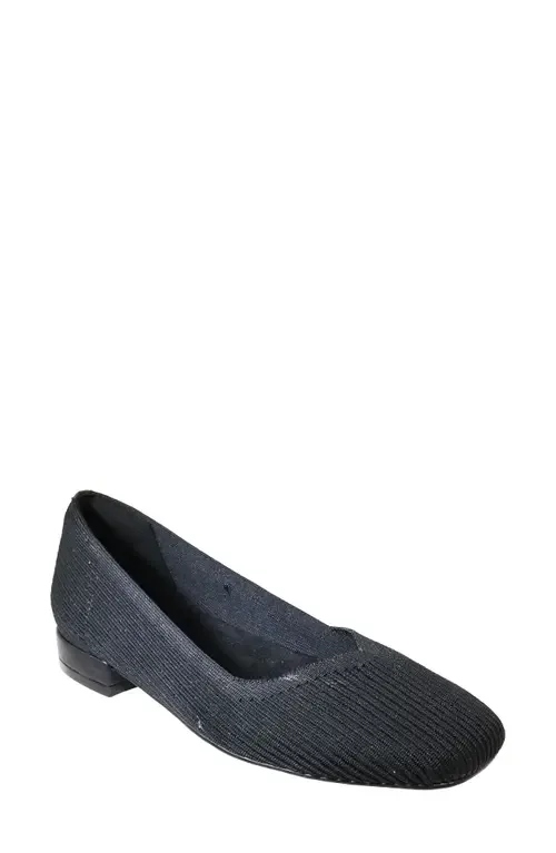 Union Square Toe Pump