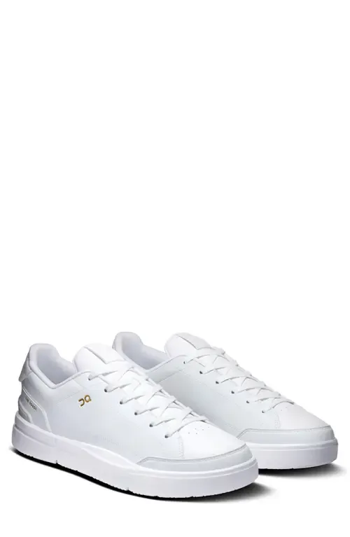 The ROGER Centre Court Tennis Sneaker by On