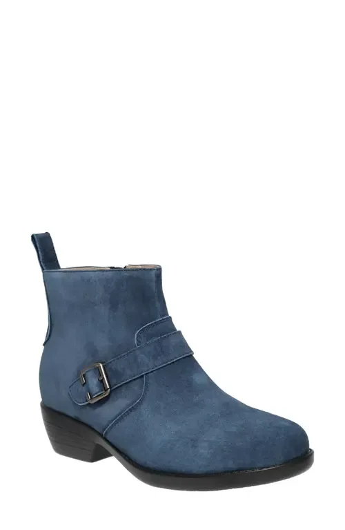 Memphis Zip Bootie by Propét