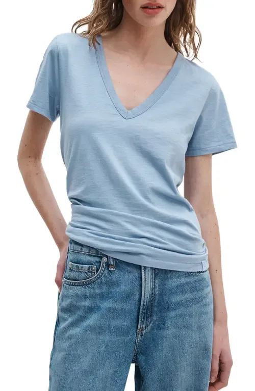 The Slub V-Neck T-Shirt by rag & bone