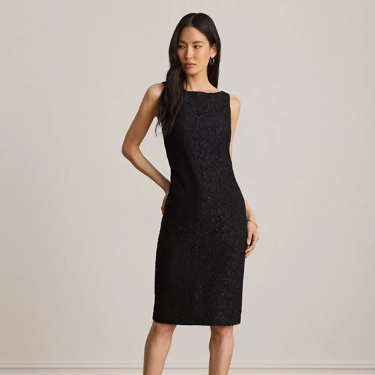 Lace Sleeveless Cocktail Dress