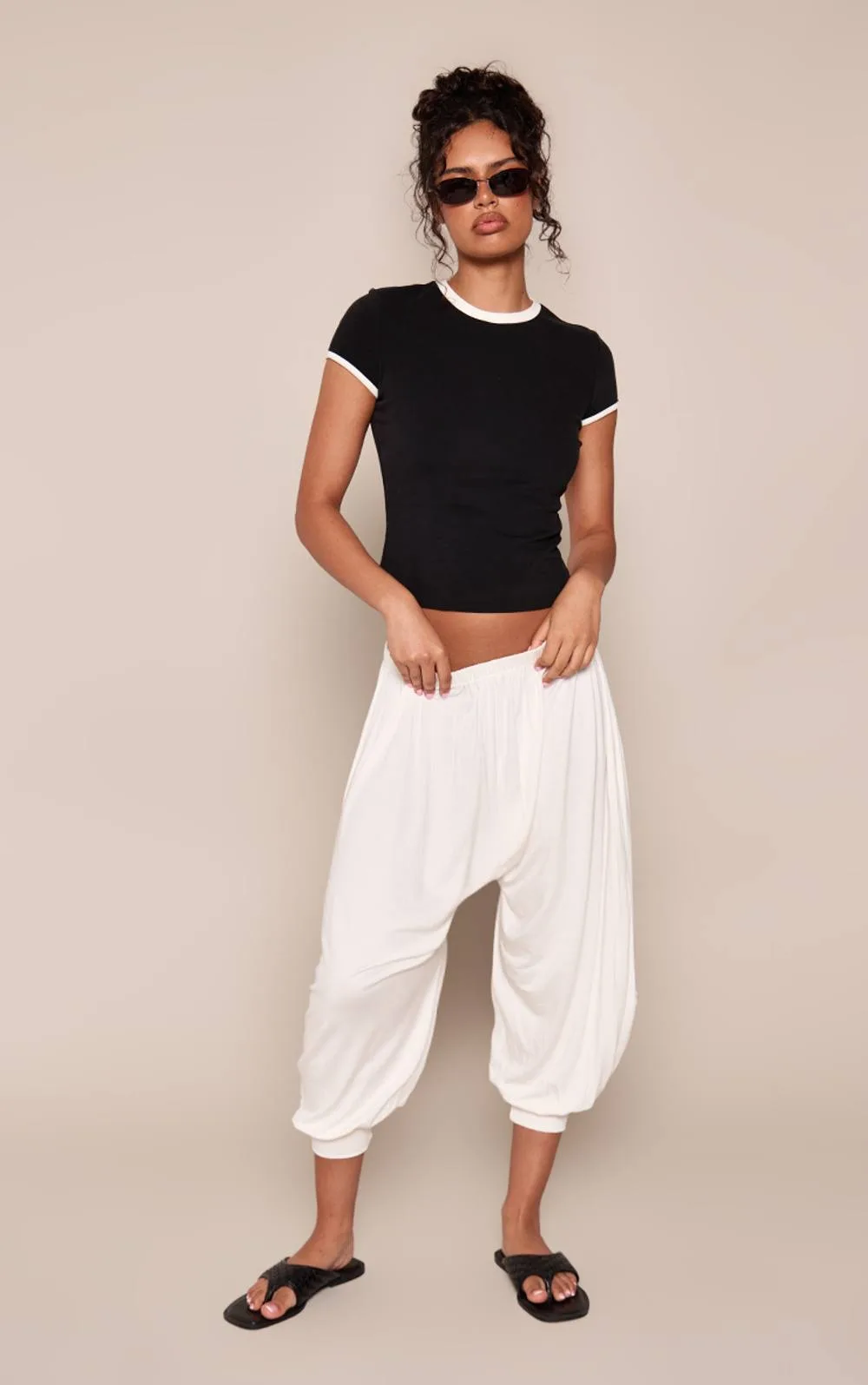 Cropped Balloon Jersey Trousers by PrettyLittleThing