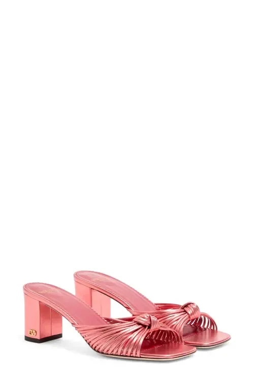 Annet Sandal