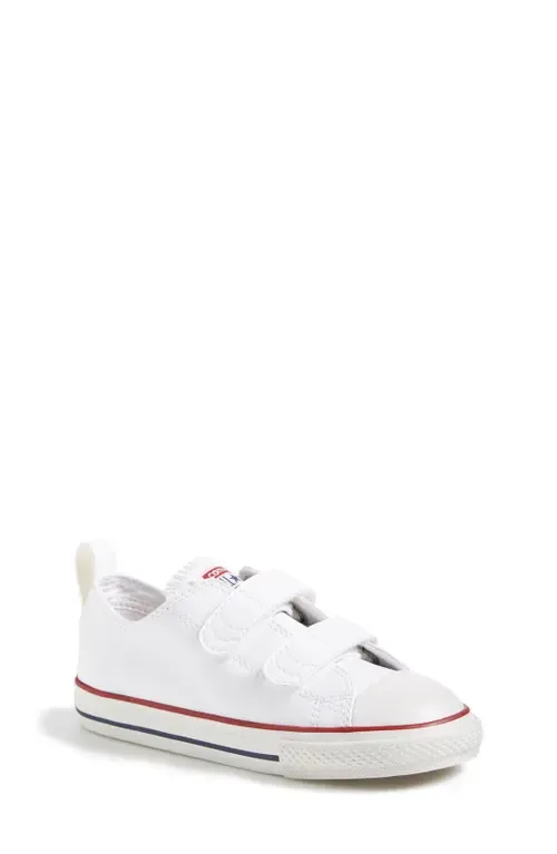 Chuck Taylor® All Star® 2V Sneaker by Converse