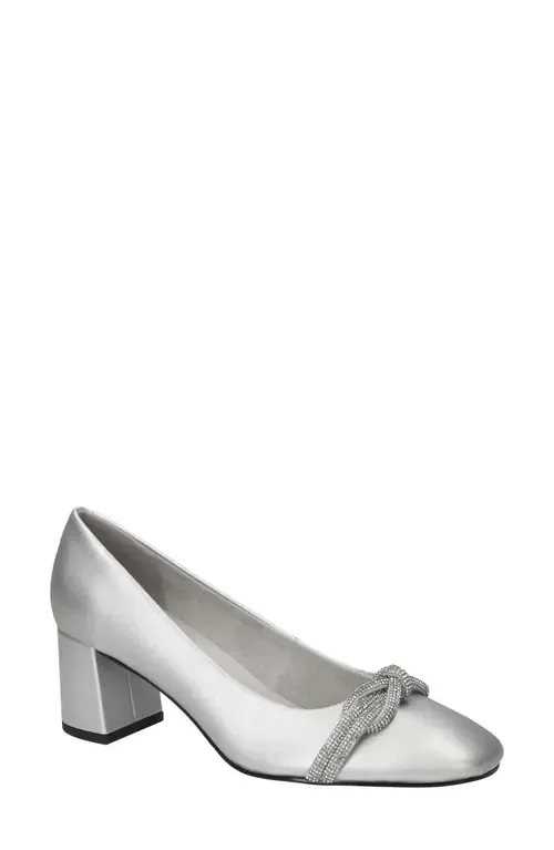 Marigold Pump by Bella Vita