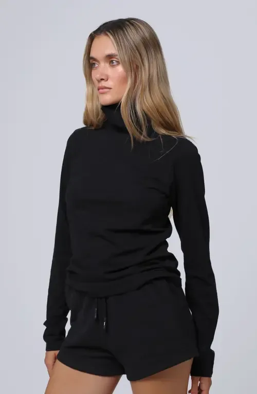 Hemp Essentials Mockneck by JUANA