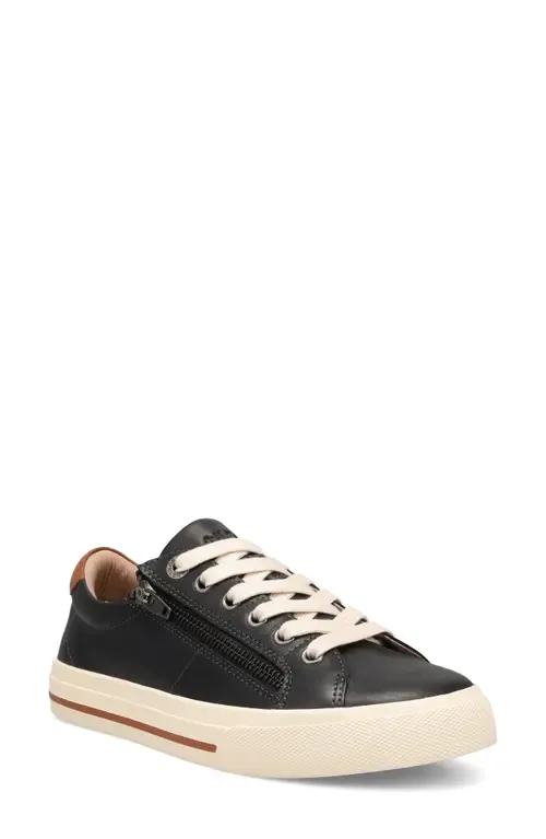 Z Soul Lux Sneaker by Taos