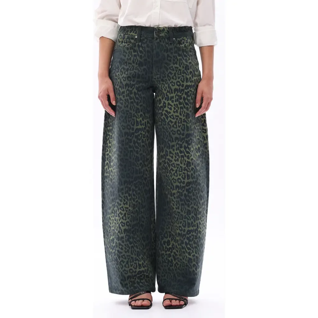 Ombré Leopard Print High Waist Barrel Jeans by Bayeas