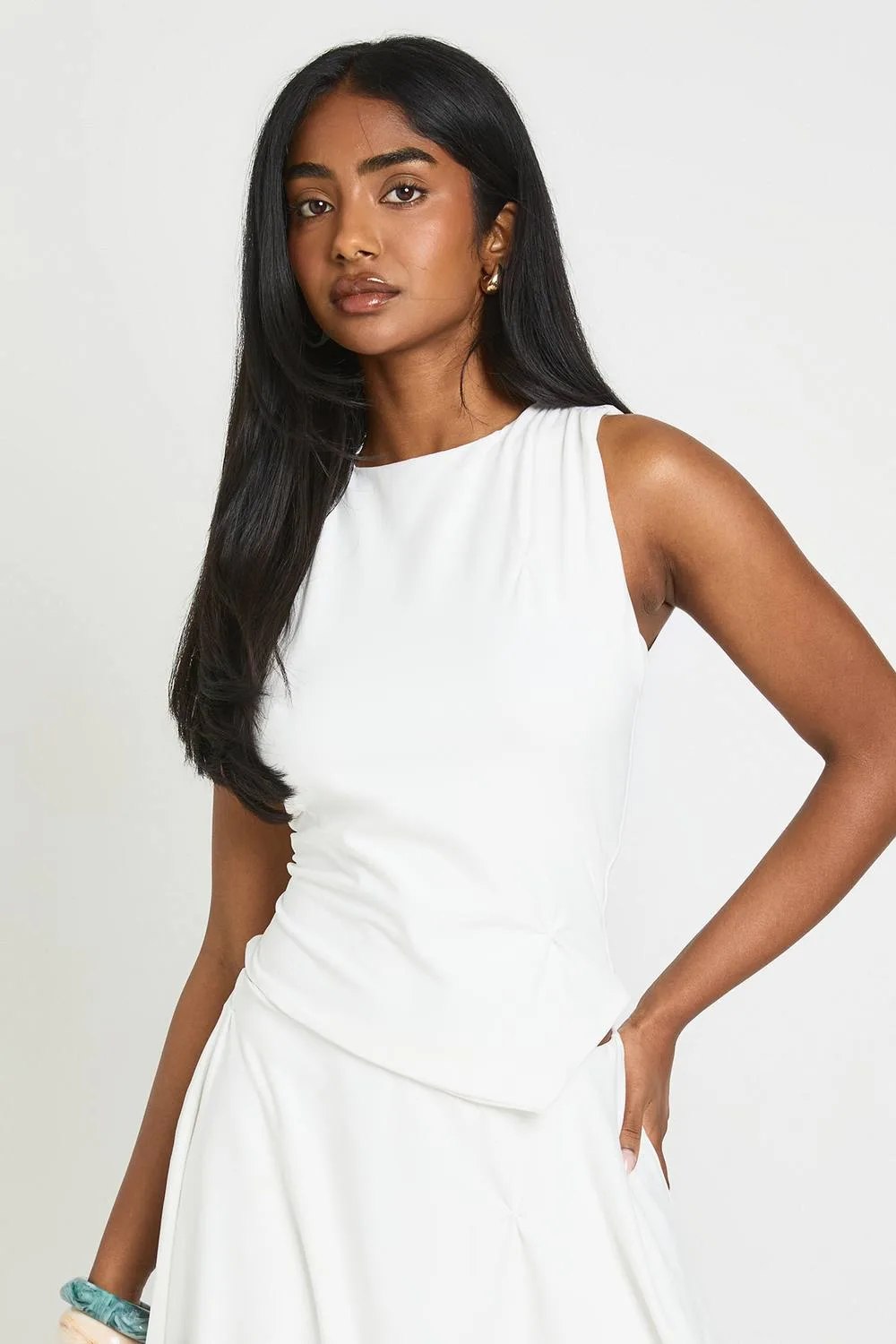 Pinch Detail Asym Hem Top by boohoo