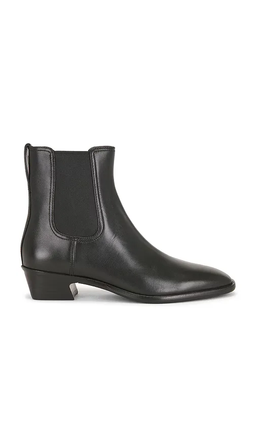 Ari Boot