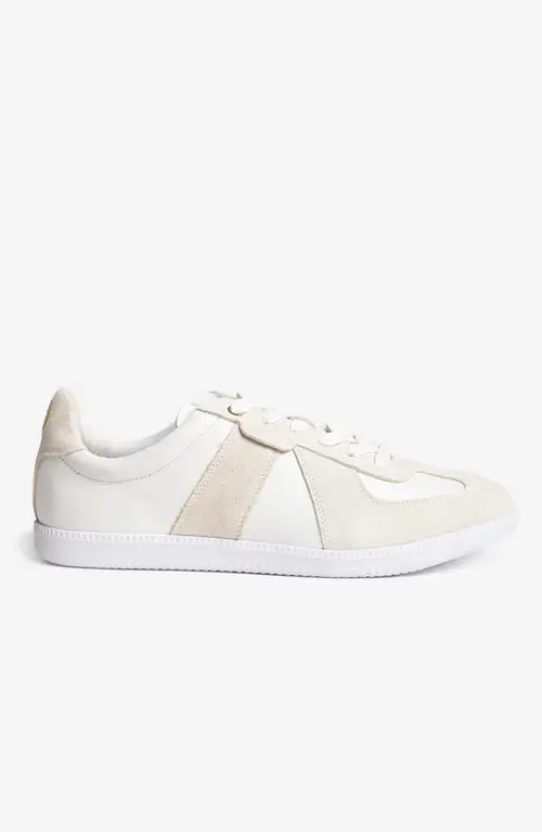 Indie Lites Sneaker