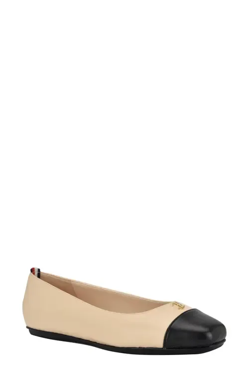 Bekim Cap Toe Flat
