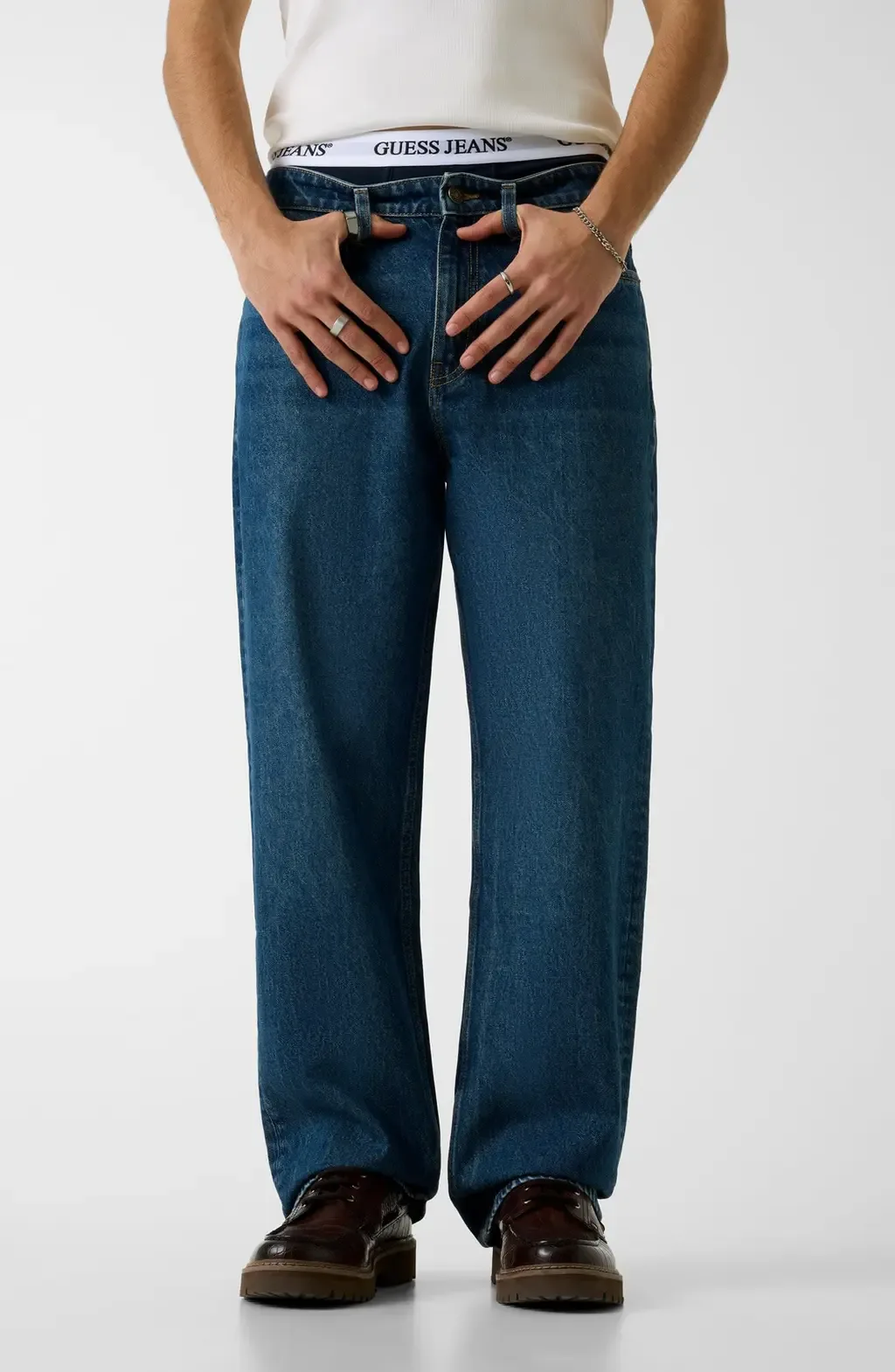 G18 Relaxed Straight Leg Jeans