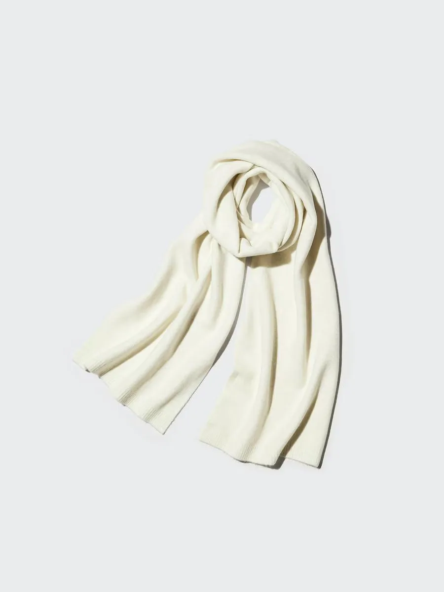 Souffle Yarn Knitted Stole by UNIQLO