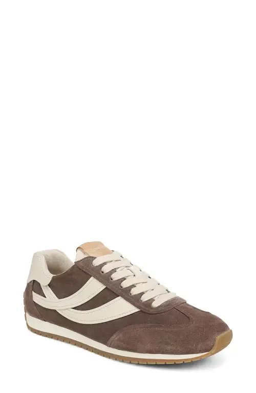 Oasis Runner Sneaker