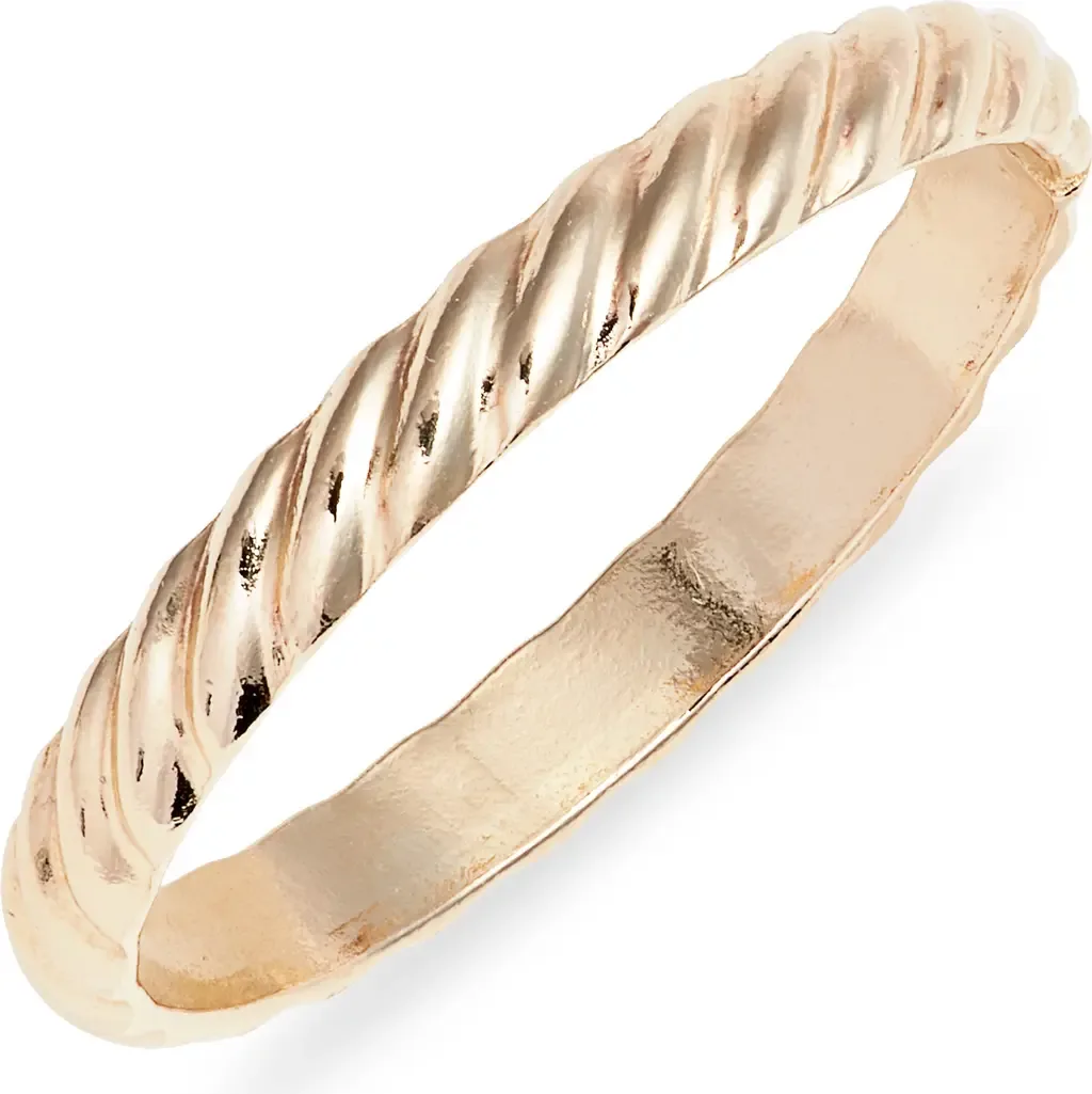 Half Twisted Band Ring in Gold Fill