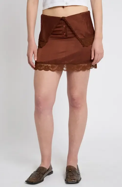 Lace Trim Miniskirt by Muse Assembly