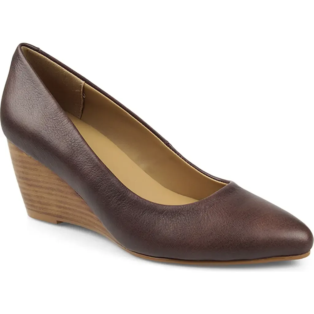 Wedge Pump in Brown Leather by National Comfort
