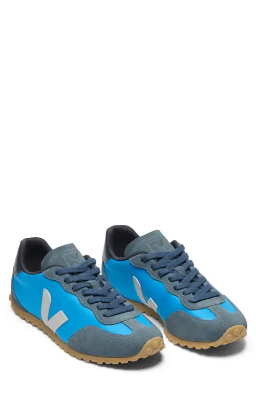 GT Sneaker