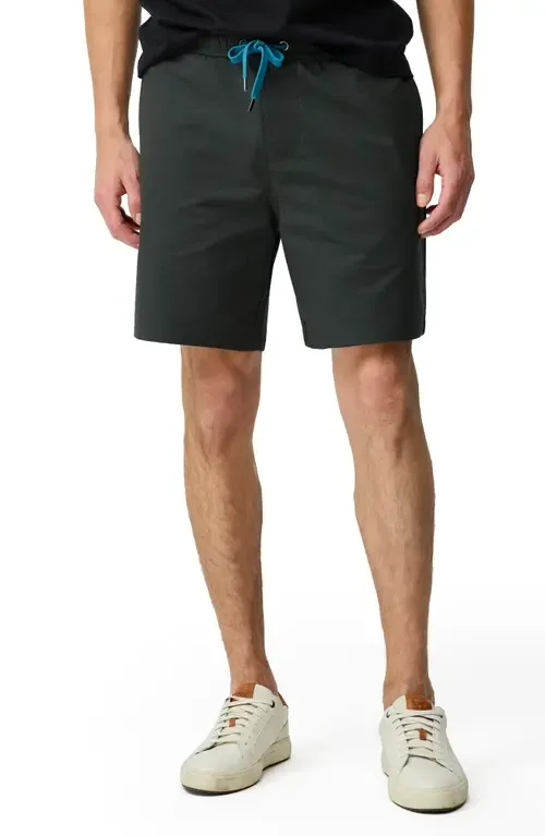 Cathedral Cove Shorts by Rodd & Gunn