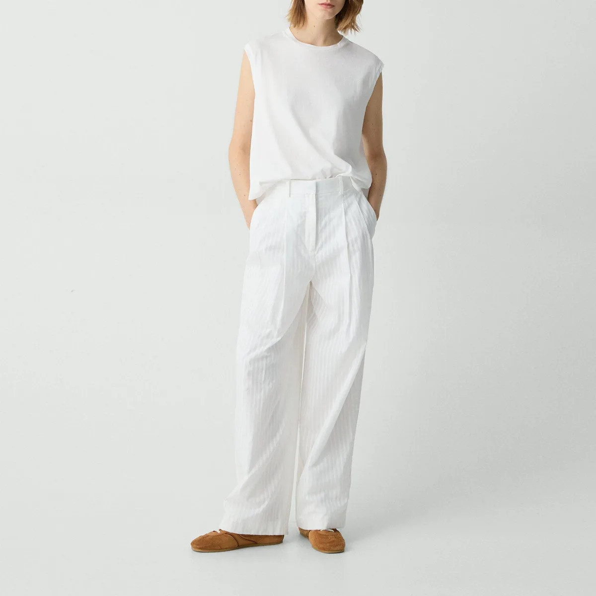 Double Pleat Pant in Linear Cotton by Theory
