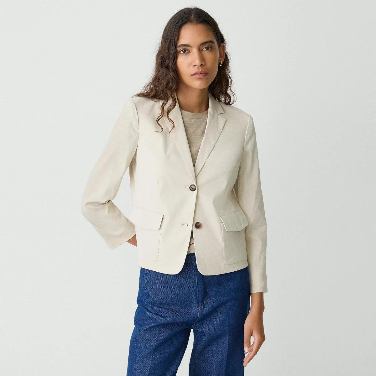 Shrunken Blazer in Good Linen by Theory