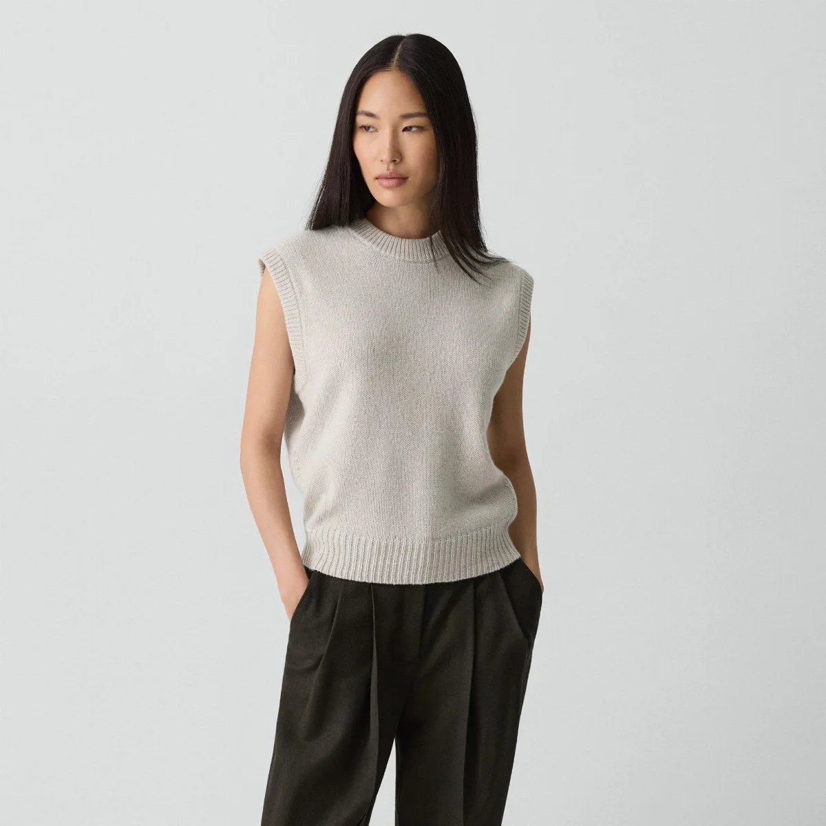 Relaxed Vest in Recycled Cashmere by Theory