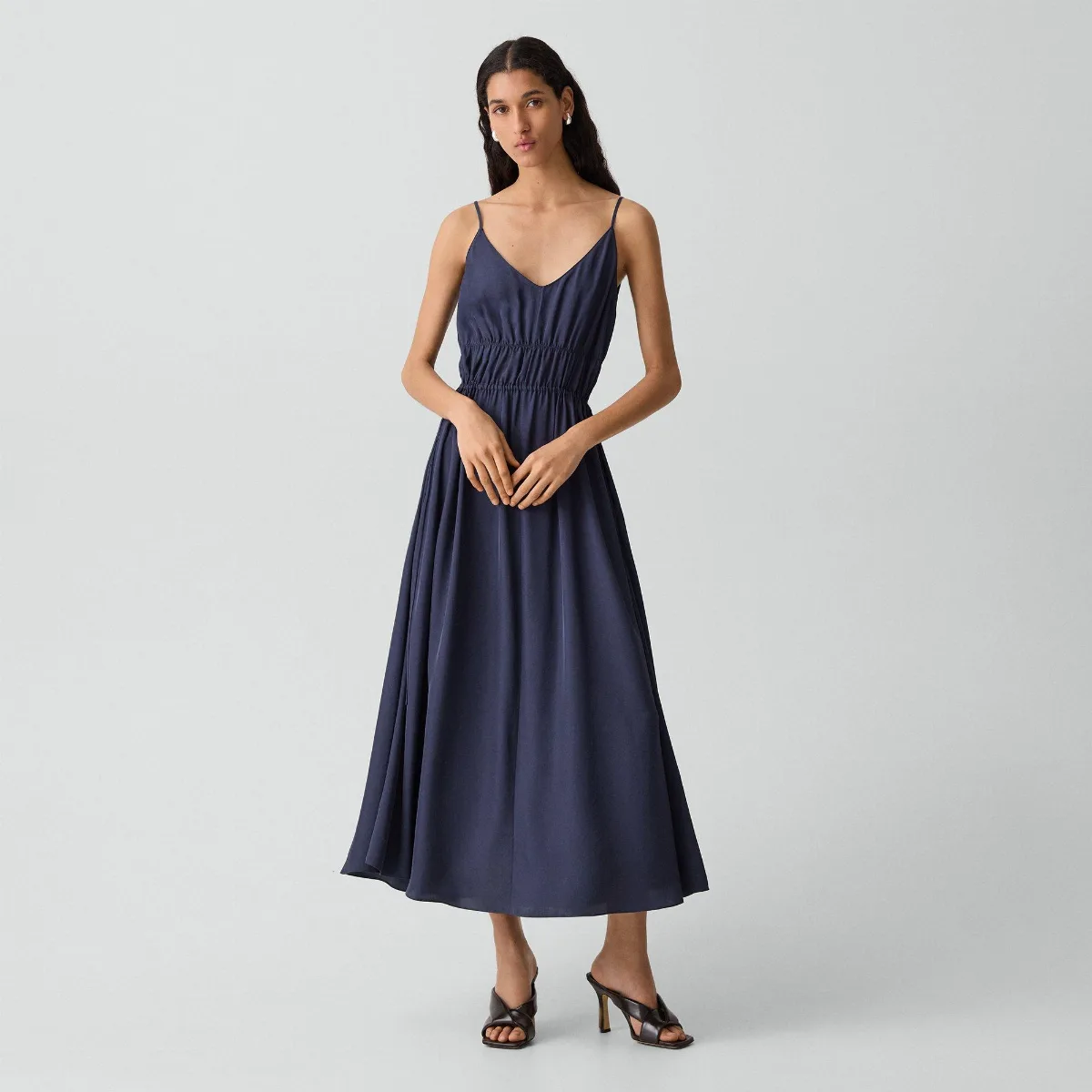 Gathered V-Neck Dress in Washed Twill