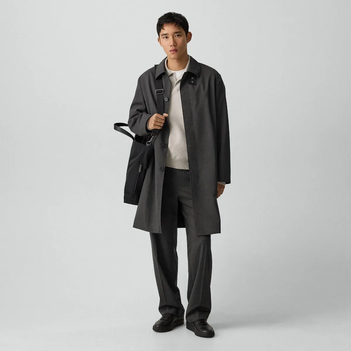 Balmacaan Coat in Motion Wool