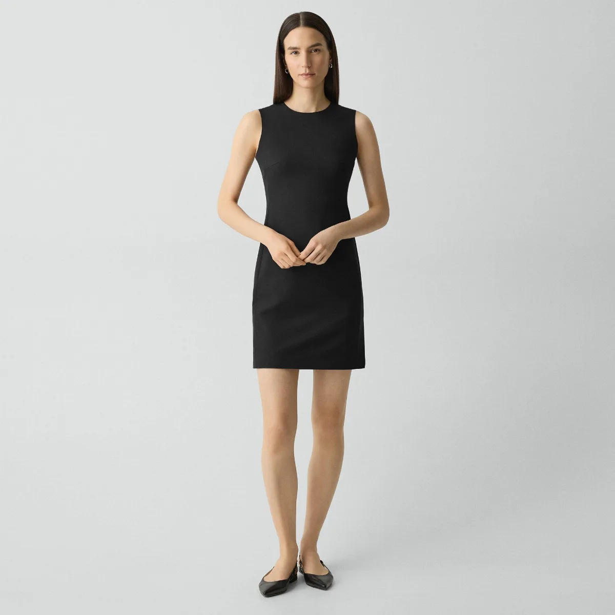 Sleeveless Fitted Dress in Good Wool
