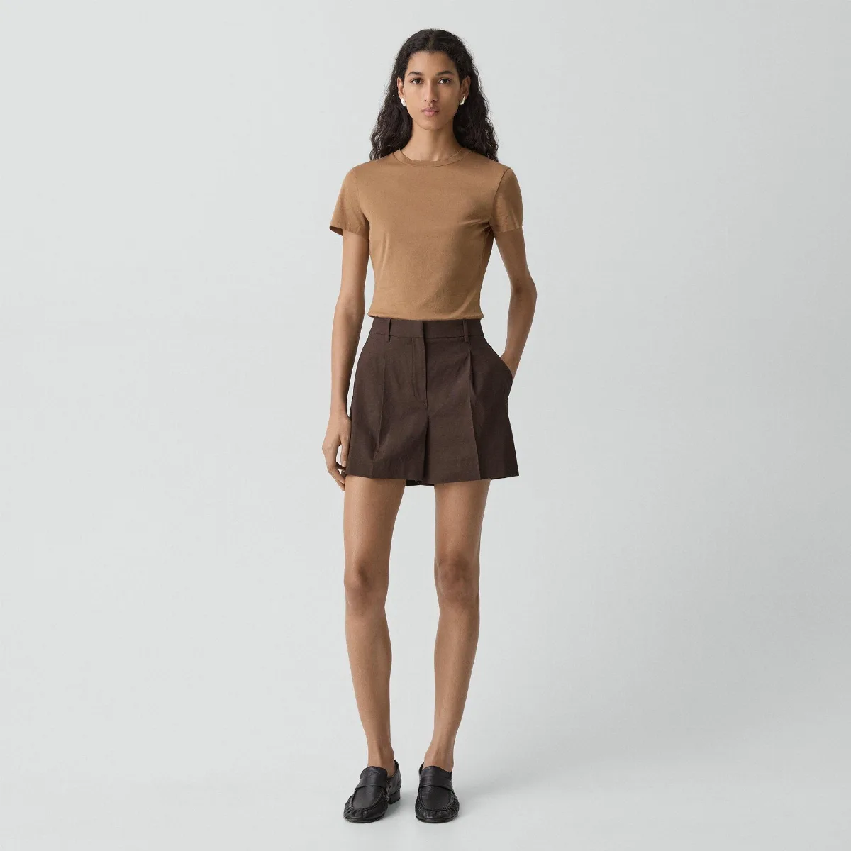 Fluid Pleat Short in Good Linen by Theory