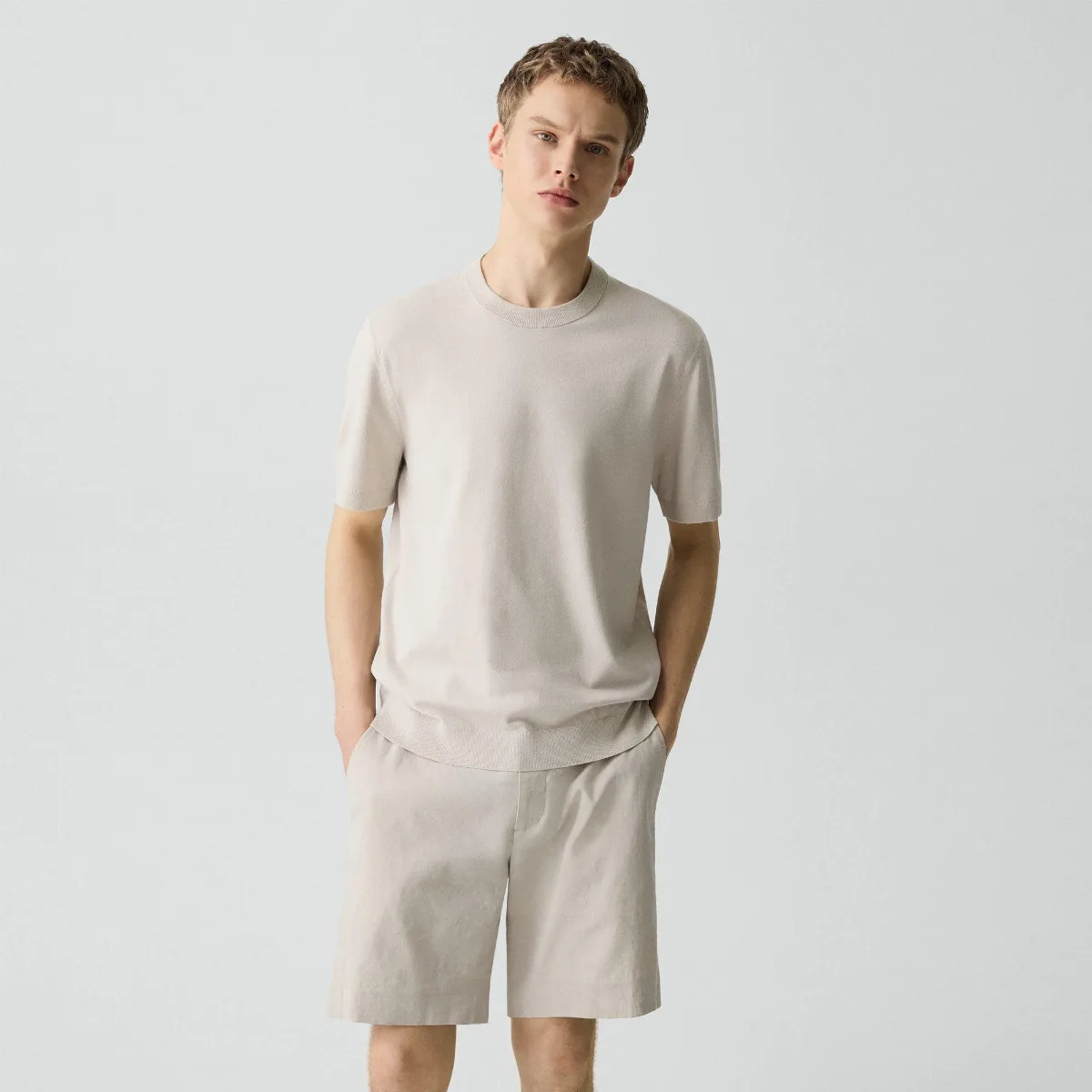 Soris Tee in Light Bilen by Theory