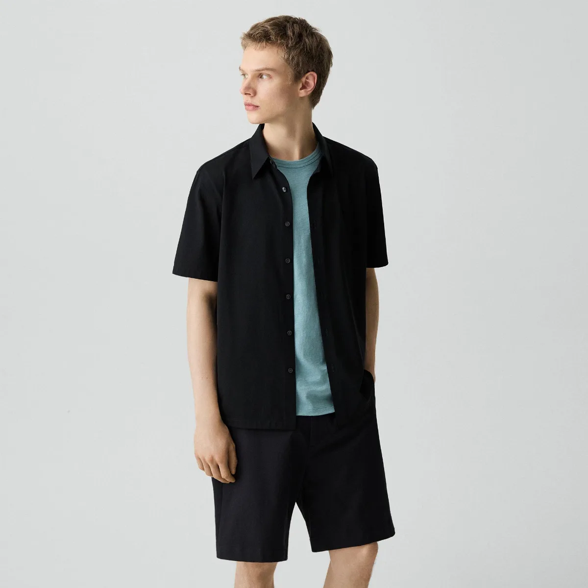 Irving Short-Sleeve Shirt in Structure Knit by Theory