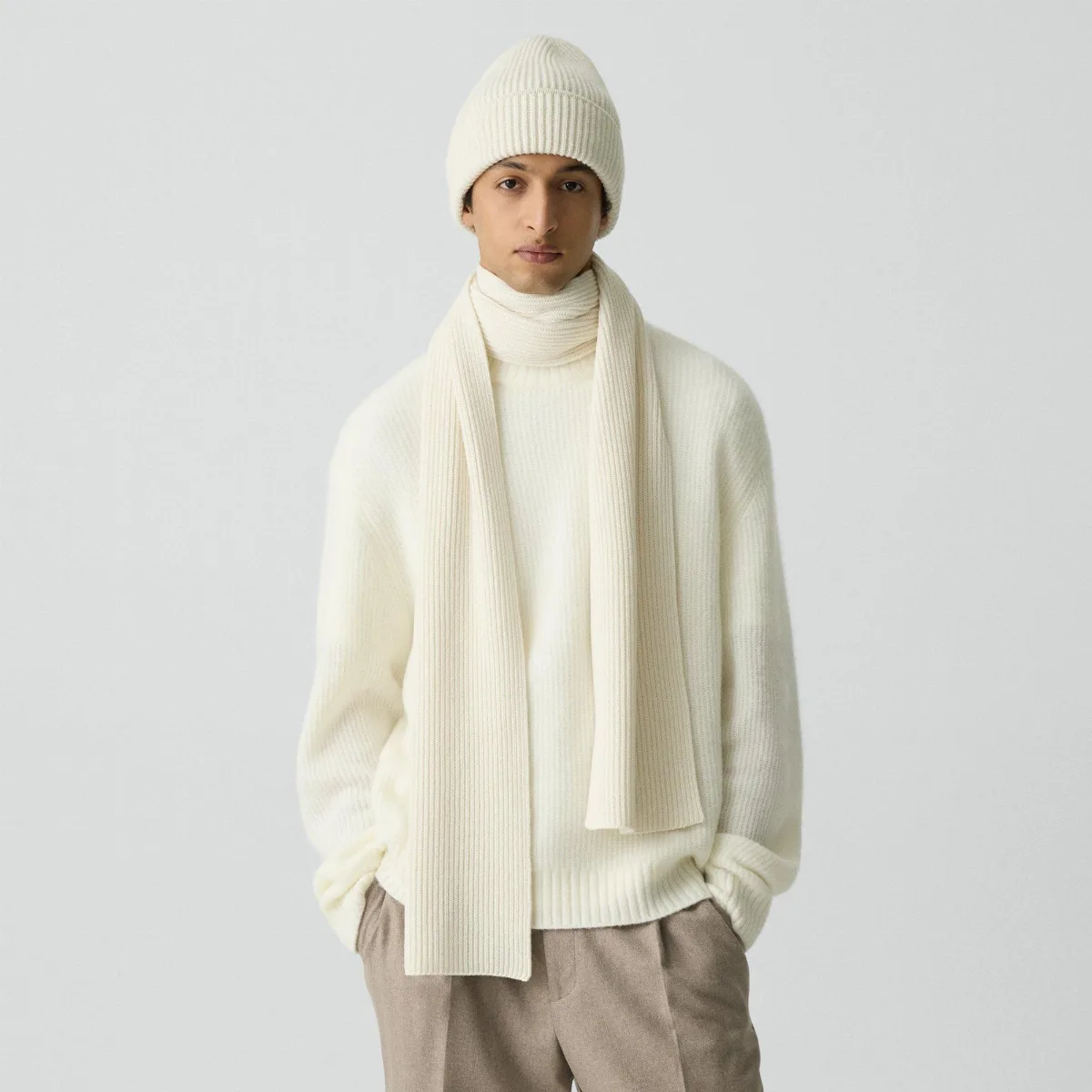 Scarf in Cashmere by Theory