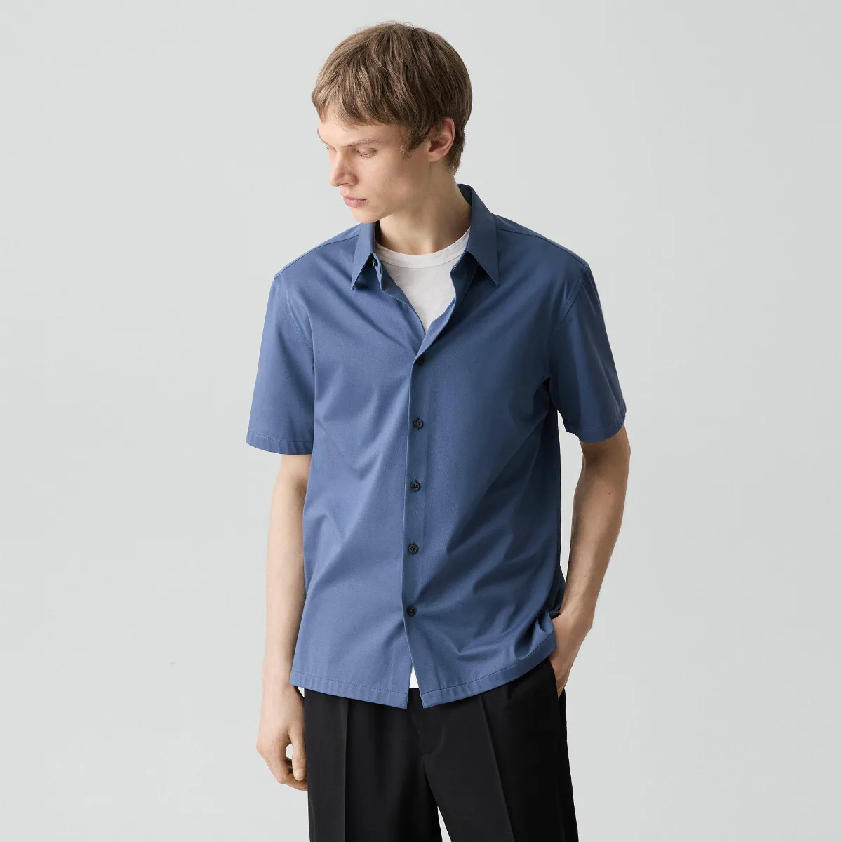 Irving Short-Sleeve Shirt in Structure Knit