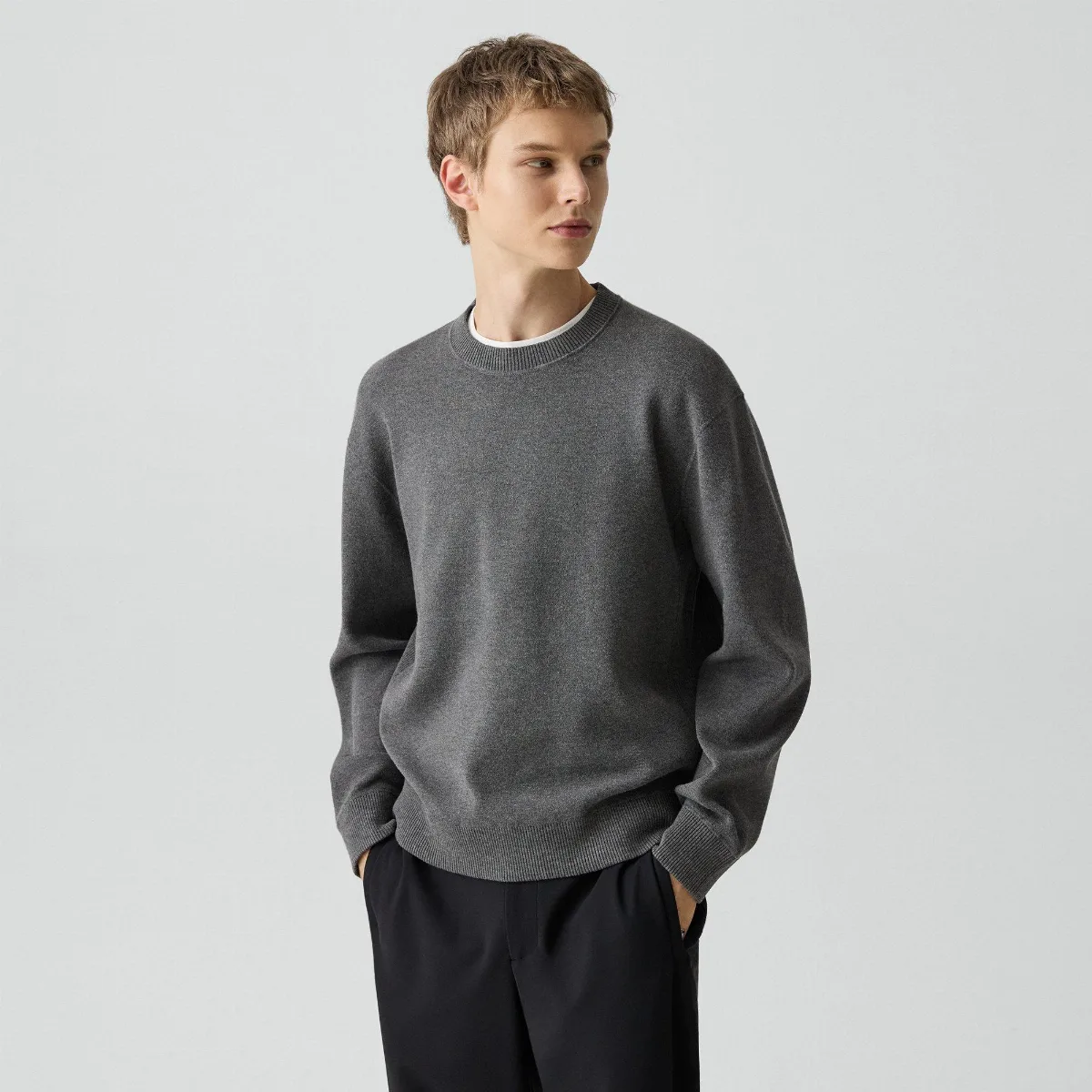Relaxed Crewneck Sweatshirt in Light Bilen by Theory