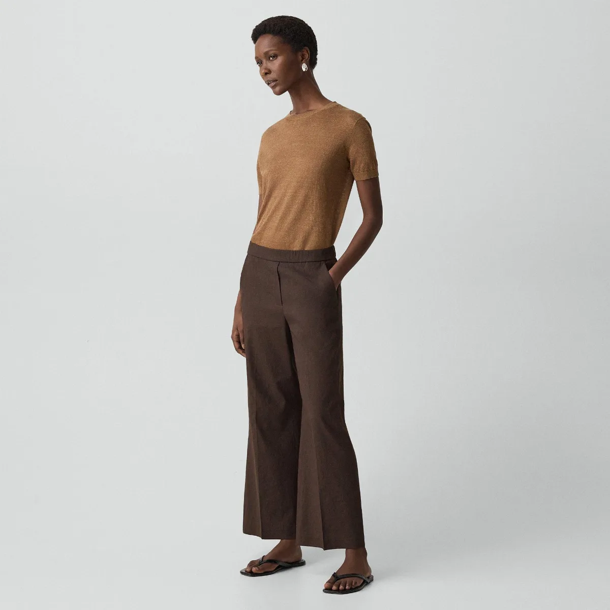 Classic Straight Pull-On Pant in Good Linen
