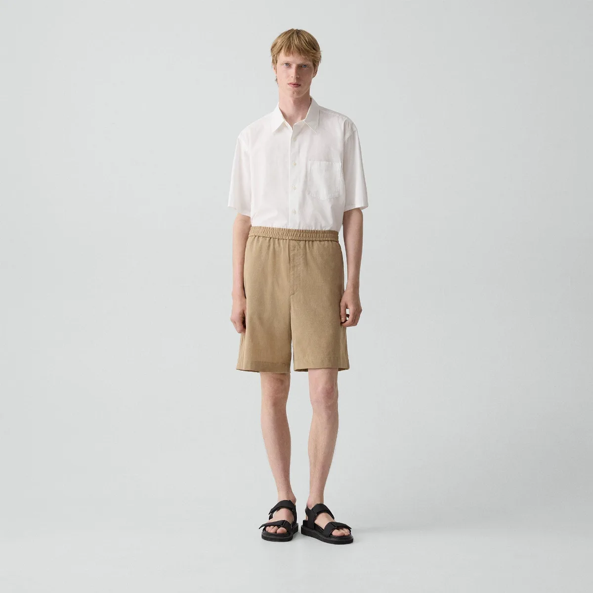 Relaxed Pull-On Short in Performance Suiting by Theory