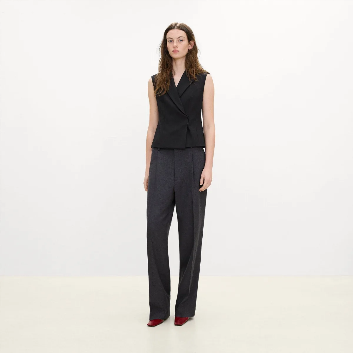 Asymmetrical Vest in Good Wool by Theory