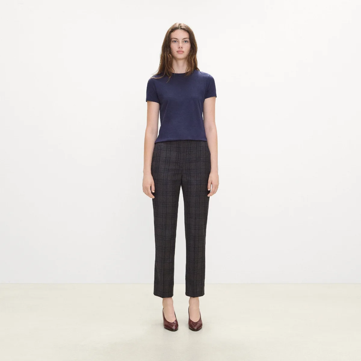 Marcee Cropped Pull-On Pant in Plaid Sleek Flannel by Theory