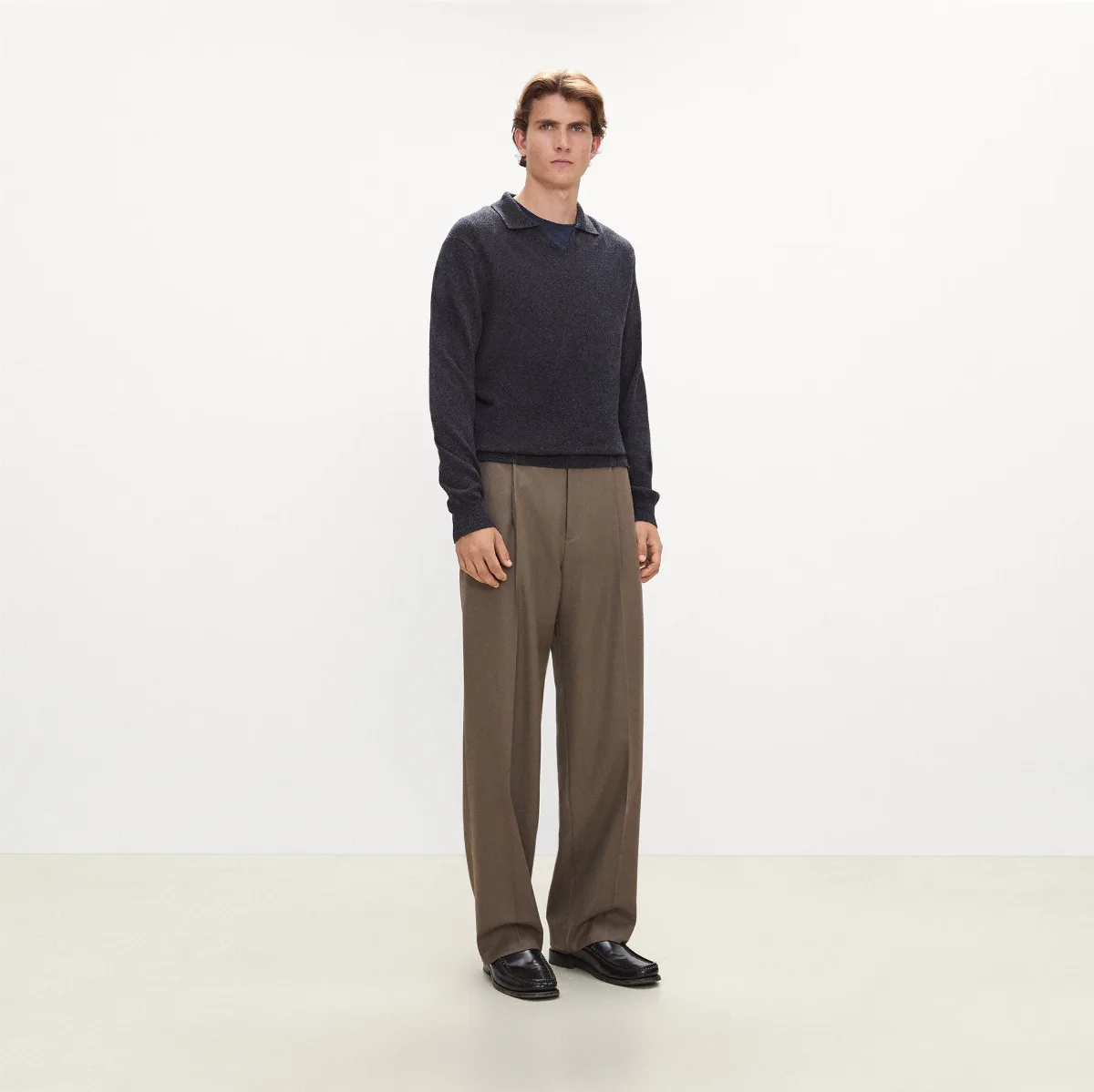 Relaxed Pleat Pant in Studio Wool by Theory