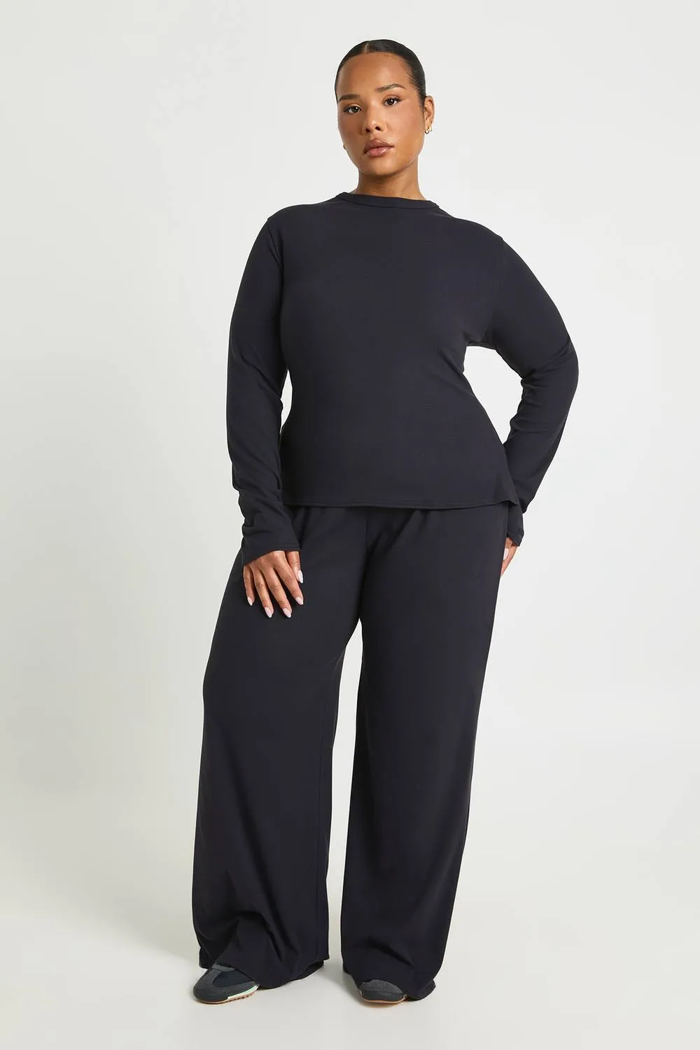 Super Soft Long Sleeve T-Shirt & Trouser Set by boohoo
