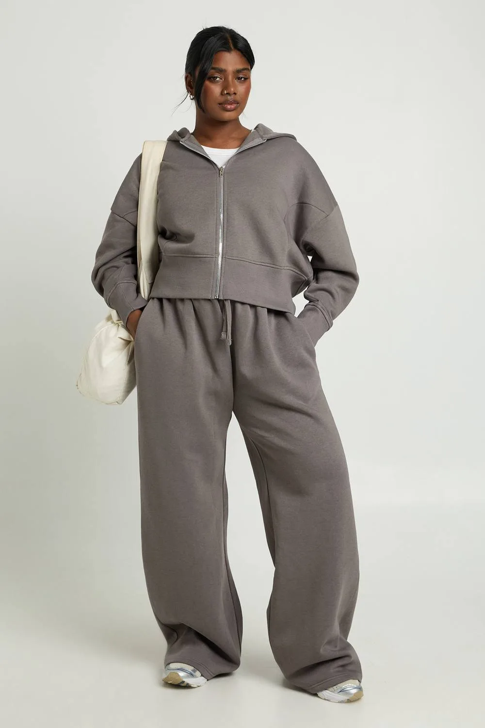 Wide Leg Joggers Pants by boohoo