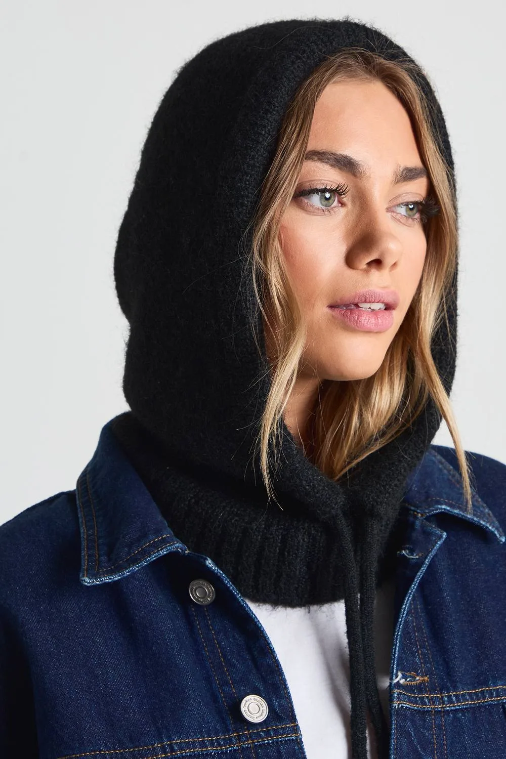Fluffy Knitted Snood by boohoo