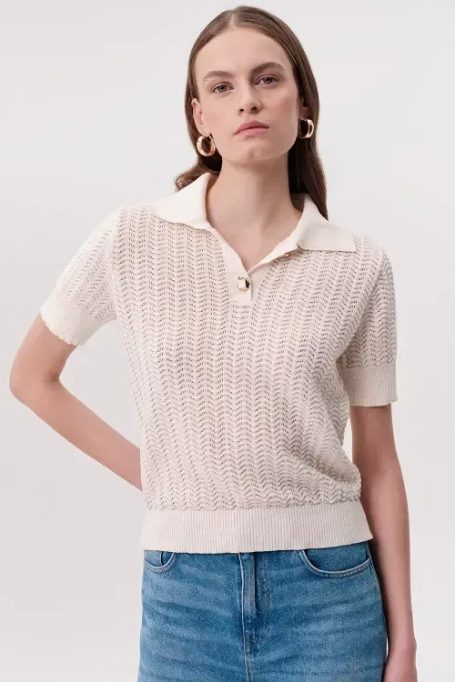 Rachelle Short Sleeve Knit Blouse by Exquise